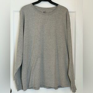 Fruit of the Loom Platinum heather-gray, crewneck, long-sleeve t-shirt